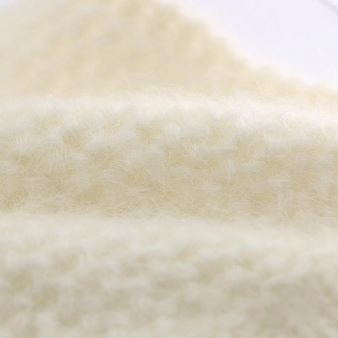 1/13NM Fluffy Nylon Alpaca Wool Yarn For Crocheted Cardigans And Scarves
